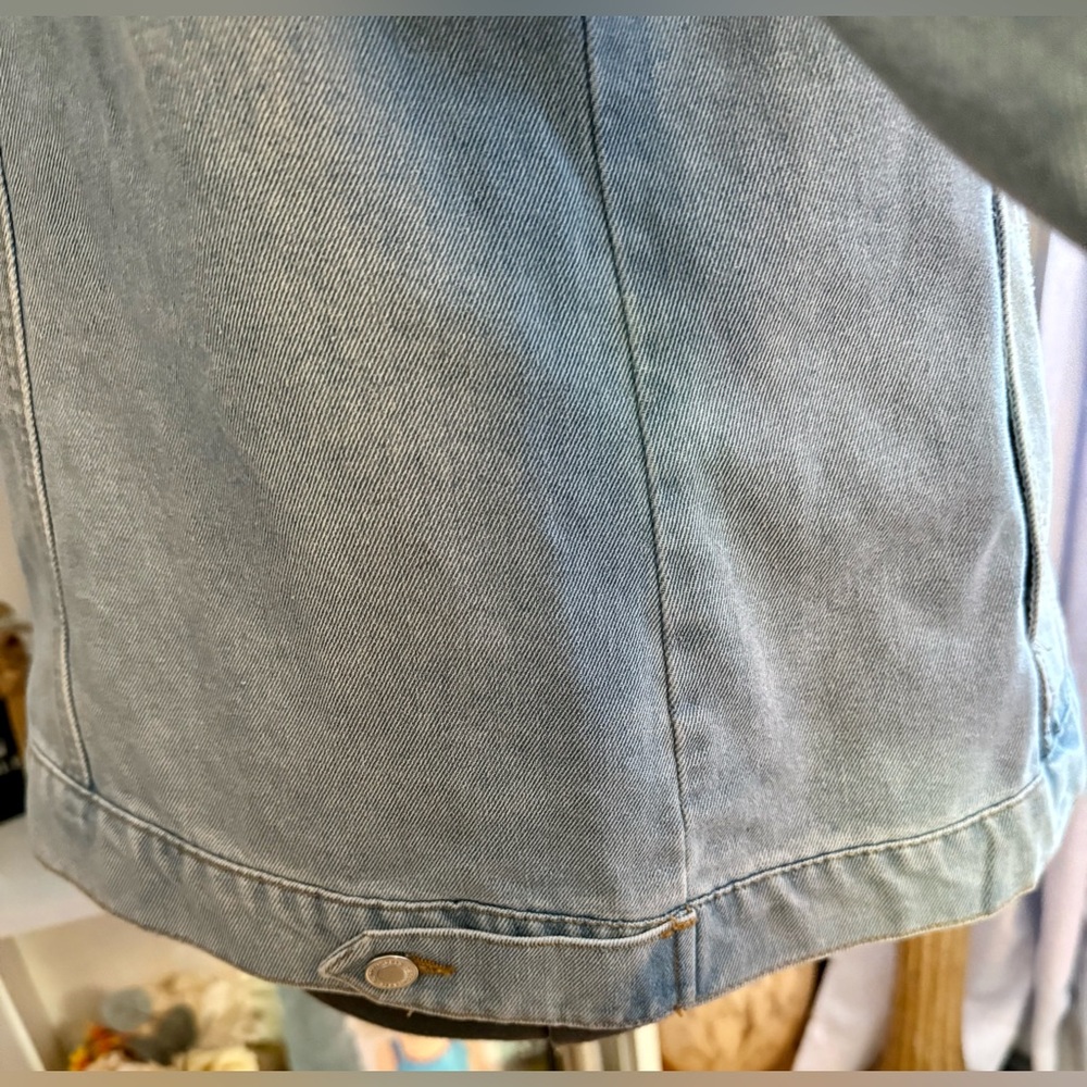 SWEETHEART LA 2X FRINGED BUTTON UP DENIM JACKET IN LIGHT WASH Cowgirl 90’s - Picture 4 of 13